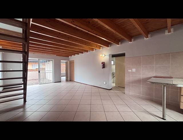 5 BEDROOM HOUSE TO LET IN STONEHENGE